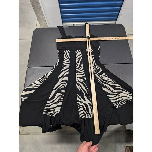 Lily Black & White Dress with Zebra Print  Women's Size 8 - Picture 3 of 4